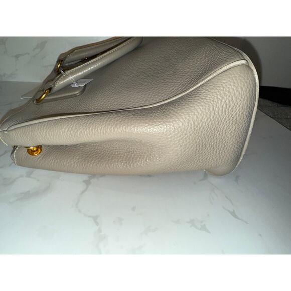 Prada Vitello Daino Double-Handle Tote in Talco - Picture 9 of 12